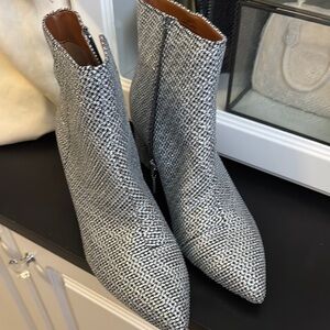 Kurt Geiger Silver Ankle Booties with Textured Finish